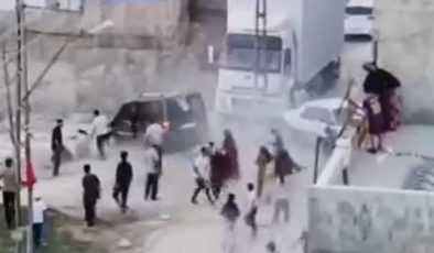 Kavga edenlerin arasına araçla daldı! Çok sayıda yaralı var