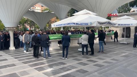 Kayalık alanda feci olay: Babasının kucağındaki 3 yaşındaki Kaan toprağa verildi