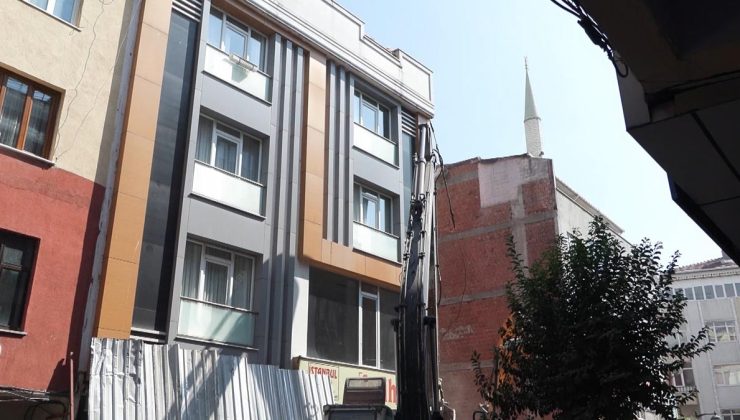 Kentsel dönüşüm yıkımı sırasında facianın eşiğinden dönüldü