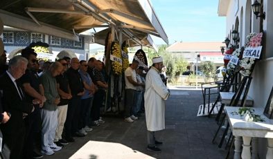 Kolombiya’da uçak kazasında ölen iş insanı için gıyabi cenaze namazı kılındı
