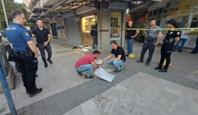 Kuyumcu dükkanına silahlı soygun: 2 yaralı