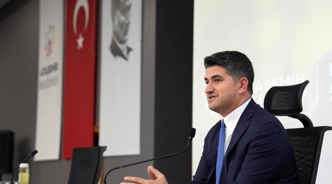 Onursal Adıgüzel'den AKP'ye geçen meclis üyelerine tepki