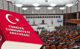 Saray danışmanı bu kez yeni anayasa için takvim verdi