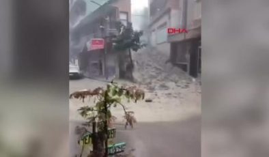 Sinop'ta sağanak alarmı! Cadde ve sokaklar göle döndü, yollara kaya parçaları düştü