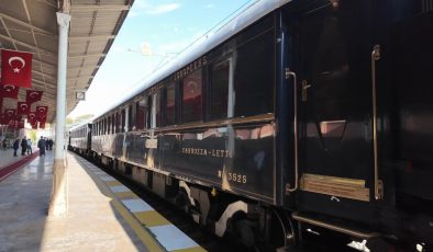 Tarihin en lüks treni 30 Eylül'de Türkiye'ye gelecek: İstanbul'da 2 gün kalacak