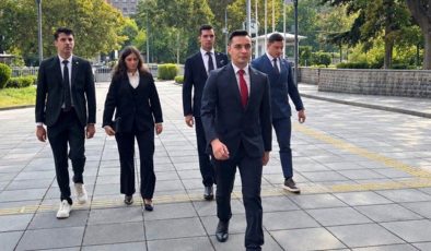 Teğmenler: Bizi ihraç edenlere ödül verildi