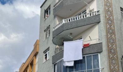 Temizlik yaparken balkondan düşen kadın hayatını kaybetti