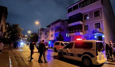 Toprak kaydı 2 bina boşaltıldı