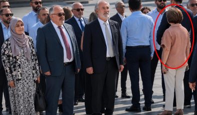 Törene damga vuran an! Belediye başkanı protokole sırtını döndü