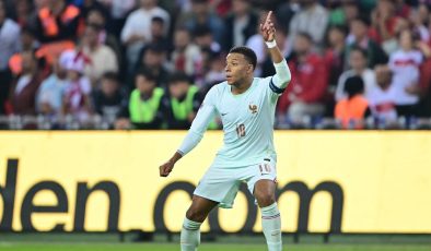 Türkiye, salladı ama yıkamadı: Fransa, Mbappe ile kazandı