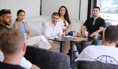 UBP LTB Başkan adayı Aktunç, gençlerle bir araya geldi