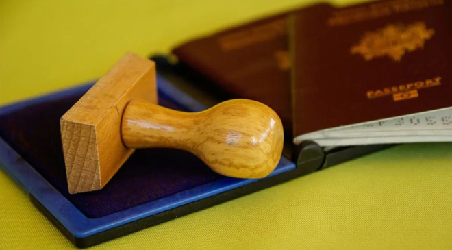 Ülke yeni kararını duyurdu: Vize süresi geçen turistler gözaltına alınacak