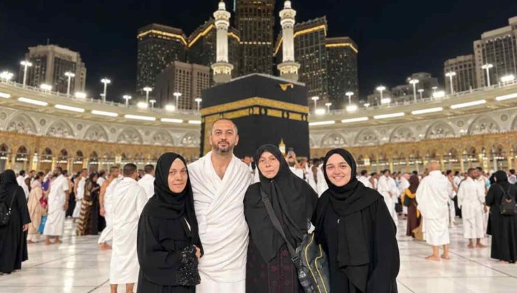 Umreye giden 4 kişilik aile 8 aydır Türkiye'ye dönemiyor