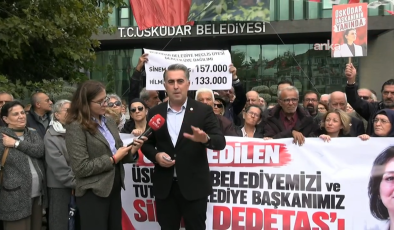 Üsküdar Belediyesi önünde tepki