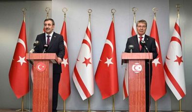 Üstel, Yılmaz ile Ankara’da bir araya geldi