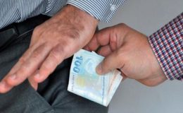Yargıtay’dan rüşvet kararı: Bu teklif suç sayılmadı