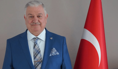 AKP'ye katılacağı iddialarıyla gündeme gelen vekil partisine ağır konuştu