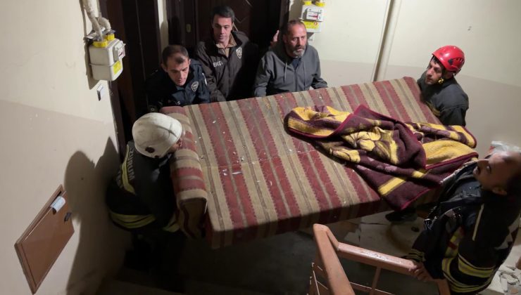 Film gibi çatı operasyonu! Ekipleri görünce kaçan firari 1 saatte ikna edildi