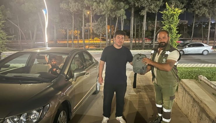 İnsanlık ölmedi dedirten olay: 400 bin liralık altını sahibine teslim etti
