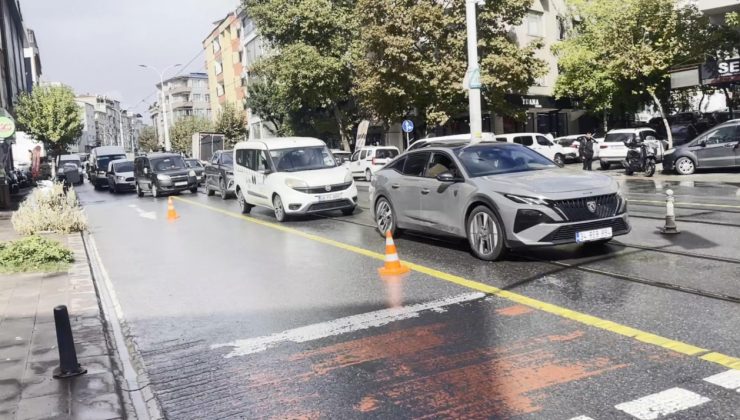 İstanbul'da tramvay, minibüse çarptı: Yaralılar var