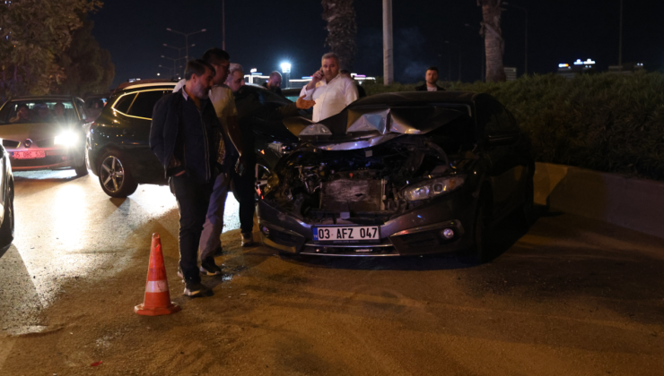 İzmir'de zincirleme kaza: 7 otomobil ve 1 motosiklet birbirine girdi