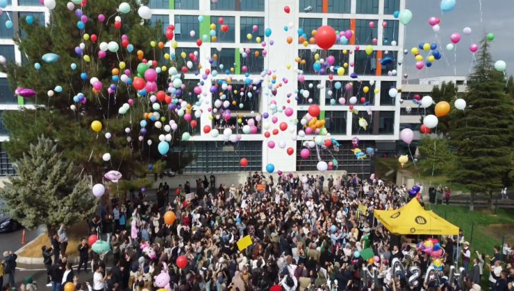 Lösemiyi yenen Hasan için gökyüzüne balon bırakıldı