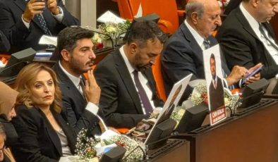 Meclis açılışında 'Can Atalay' protestosu… TİP katılmadı, DEM fotoğrafını taşıdı