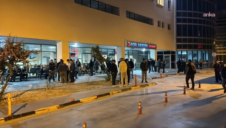 Soma'da hastane önünde acı bekleyiş