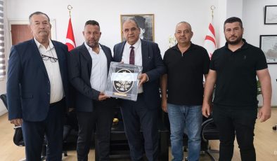 Sucuoğlu, Kıbrıs Türk Çiftçiler Birliği heyetini kabul etti