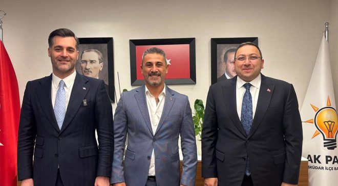 Üsküdar’da bir CHP’li meclis üyesi daha AKP’ye geçti