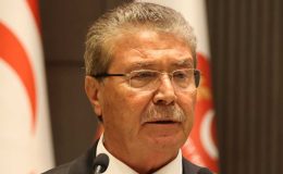 Üstel: Kıbrıs Türk halkı tehditlerle haklarından vazgeçirilemez